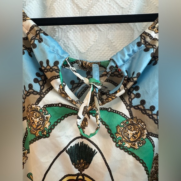 Tommy Hilfiger Blue and Gold Patterned Apparel - Picture 6 of 6